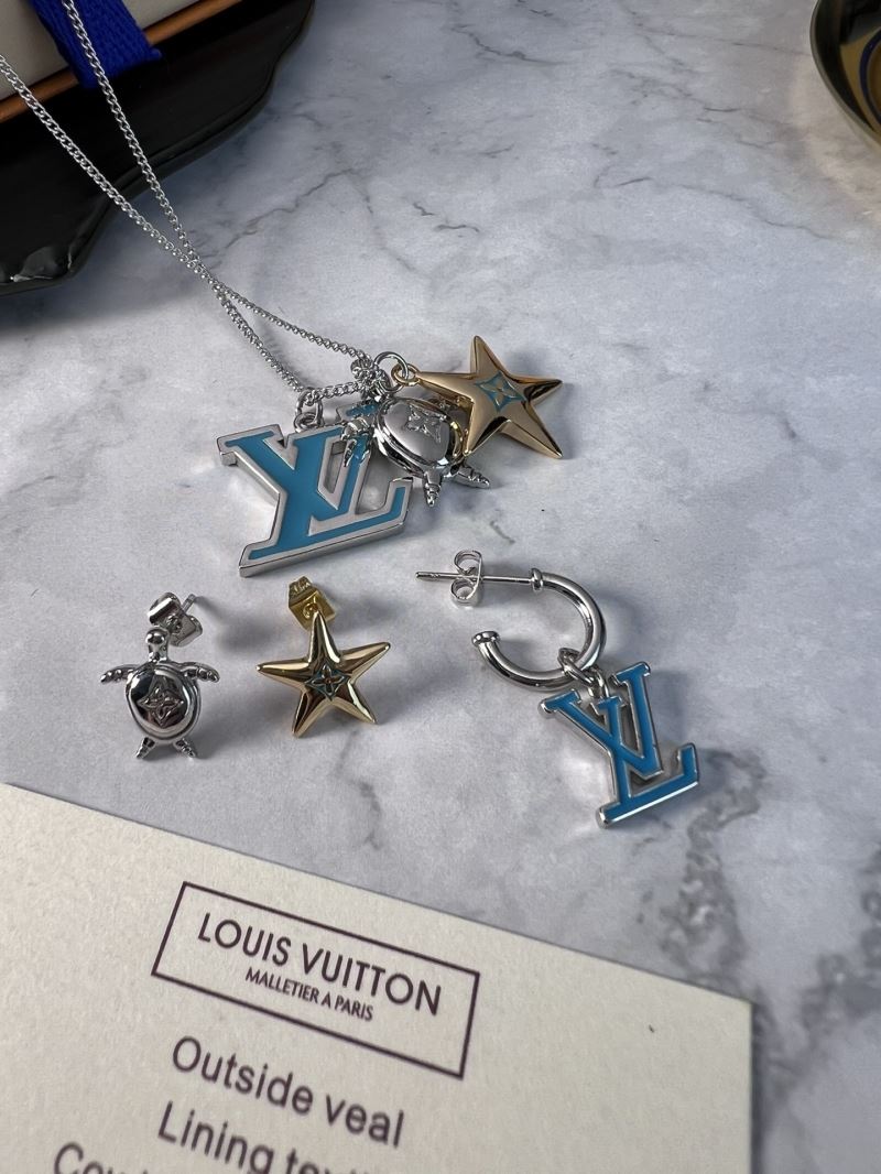 Louis Vuitton Necklaces